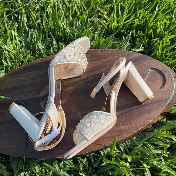 BADGLEY MISCHKA Tayten Block Heel Sandal size 10 ivory - Picture 10 of 13